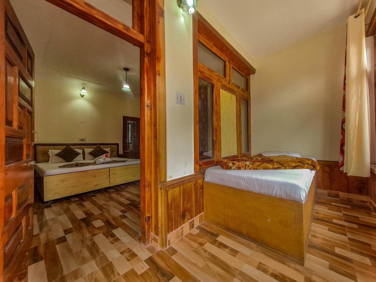 Hotel Pine Grove-Mall Road Манали Экстерьер фото